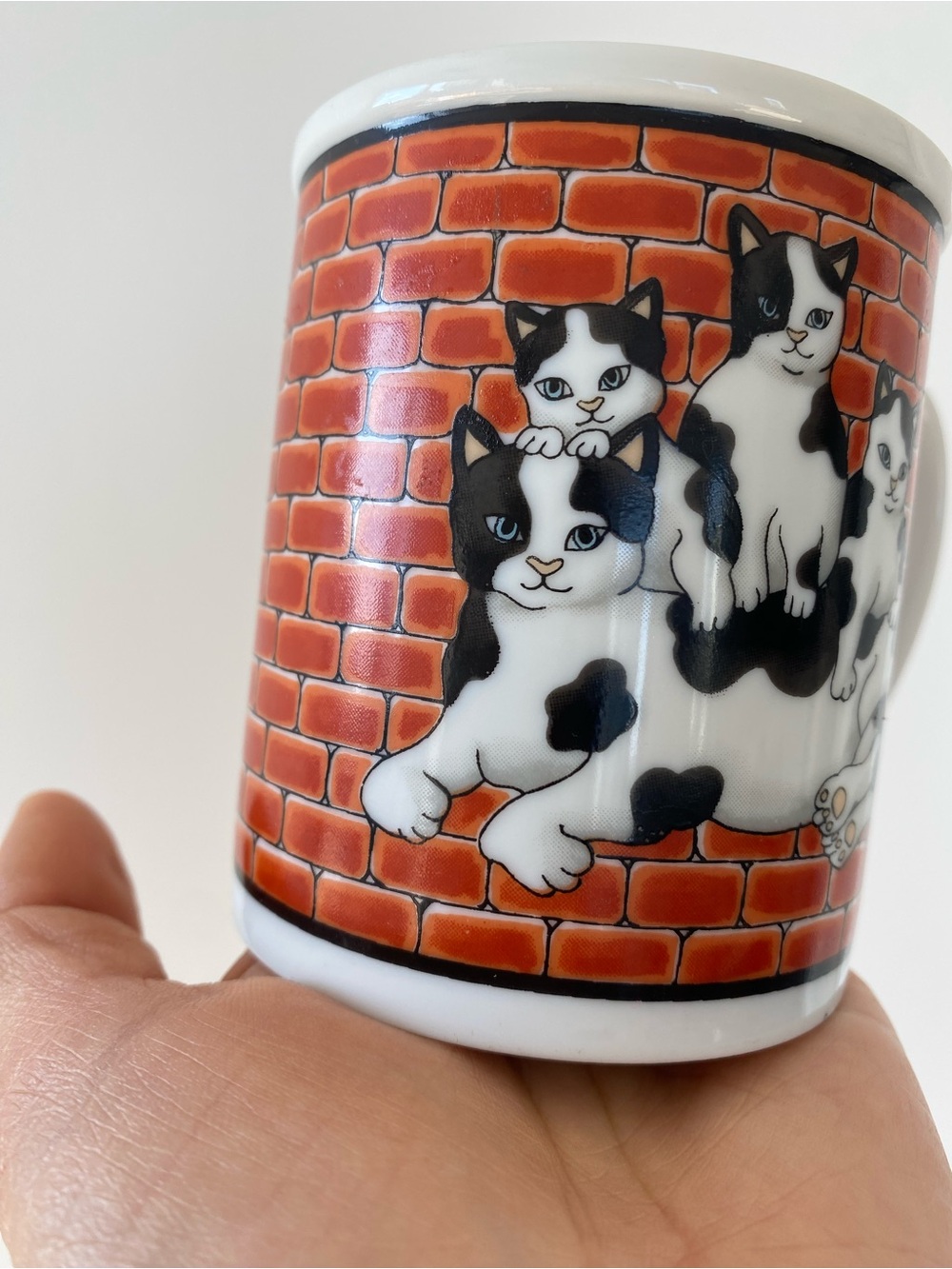 vintage Takahashi San Francisco CITY CAT mug featuring